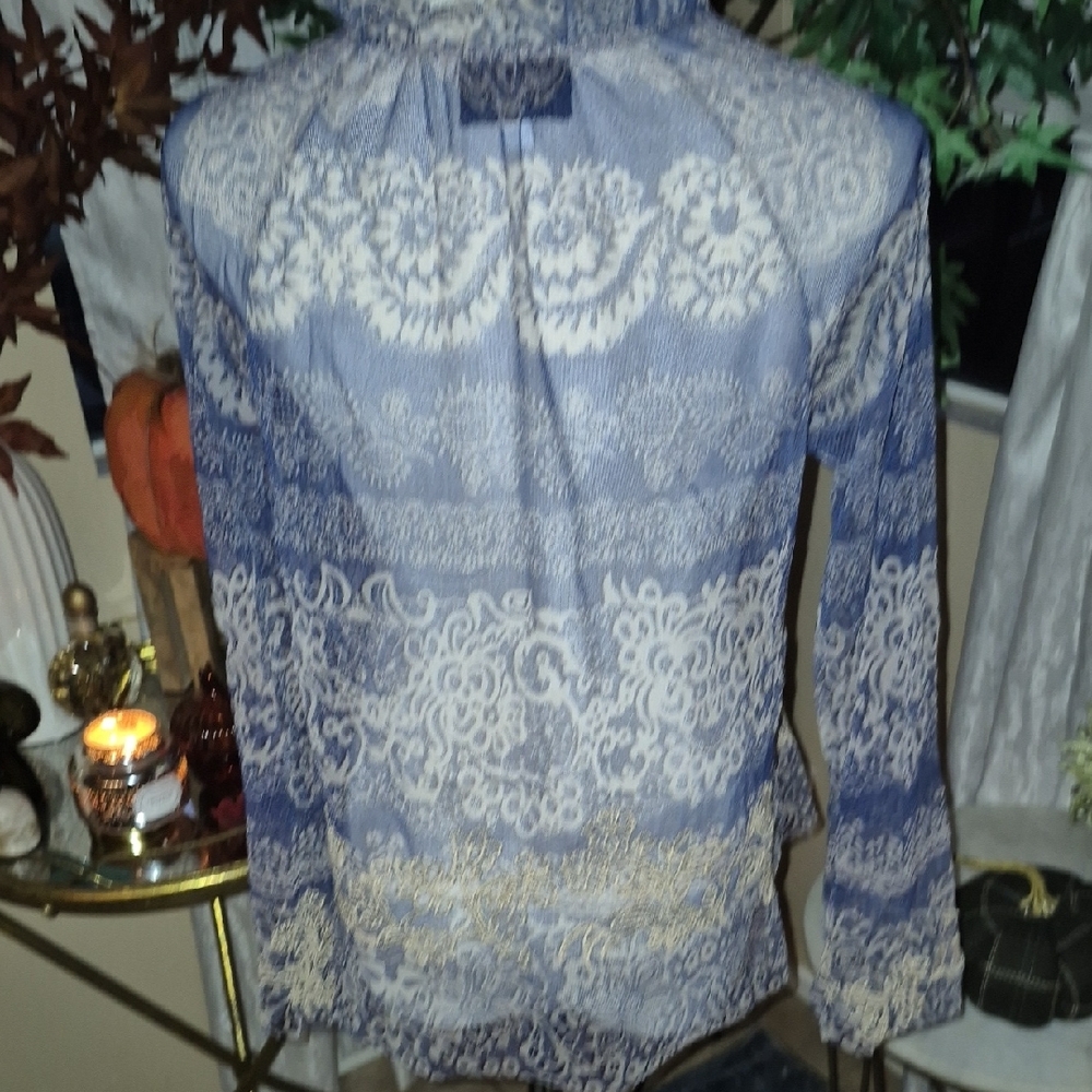 Johnny Was Blue and Cream Lace Blouse - Picture 6 of 7